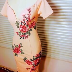 Vintage A'Gacia Roses Bodycon Dress Sz M Peach Pink Embroidered Cottage Coquette